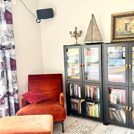 וילה Pappila, Cosy, Spacious With Fireplace! Nastola