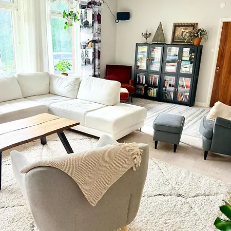 Pappila, Cosy, Spacious With Fireplace! * Nastola
