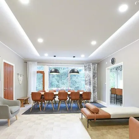 Pappila, Cosy, Spacious With Fireplace! Villa Nastola