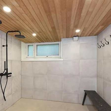 Pappila, Cosy, Spacious With Fireplace! Nastola