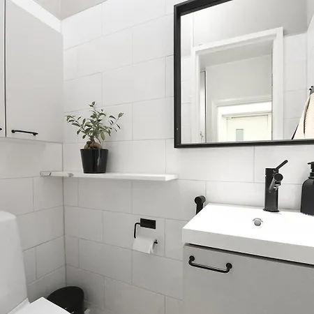 Pappila, Cosy, Spacious With Fireplace! Villa