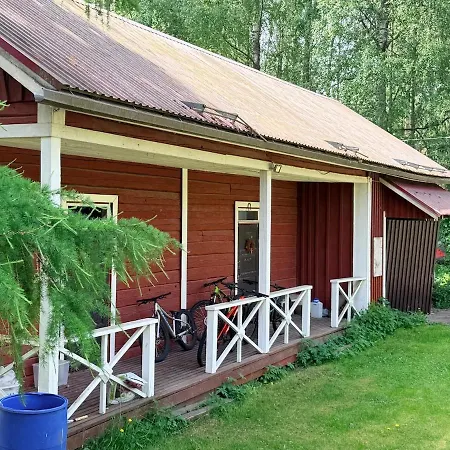 Pappila, Cosy, Spacious With Fireplace!