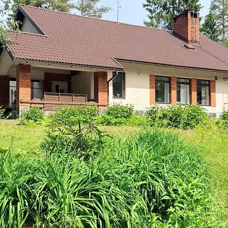 Villa Pappila, Cosy, Spacious With Fireplace!